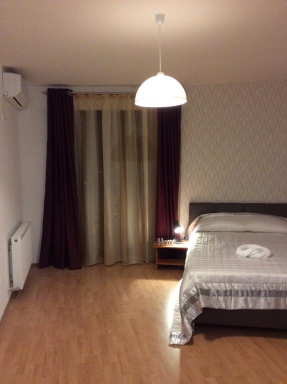 Cosmo Plaza Home Bucharest Room photo